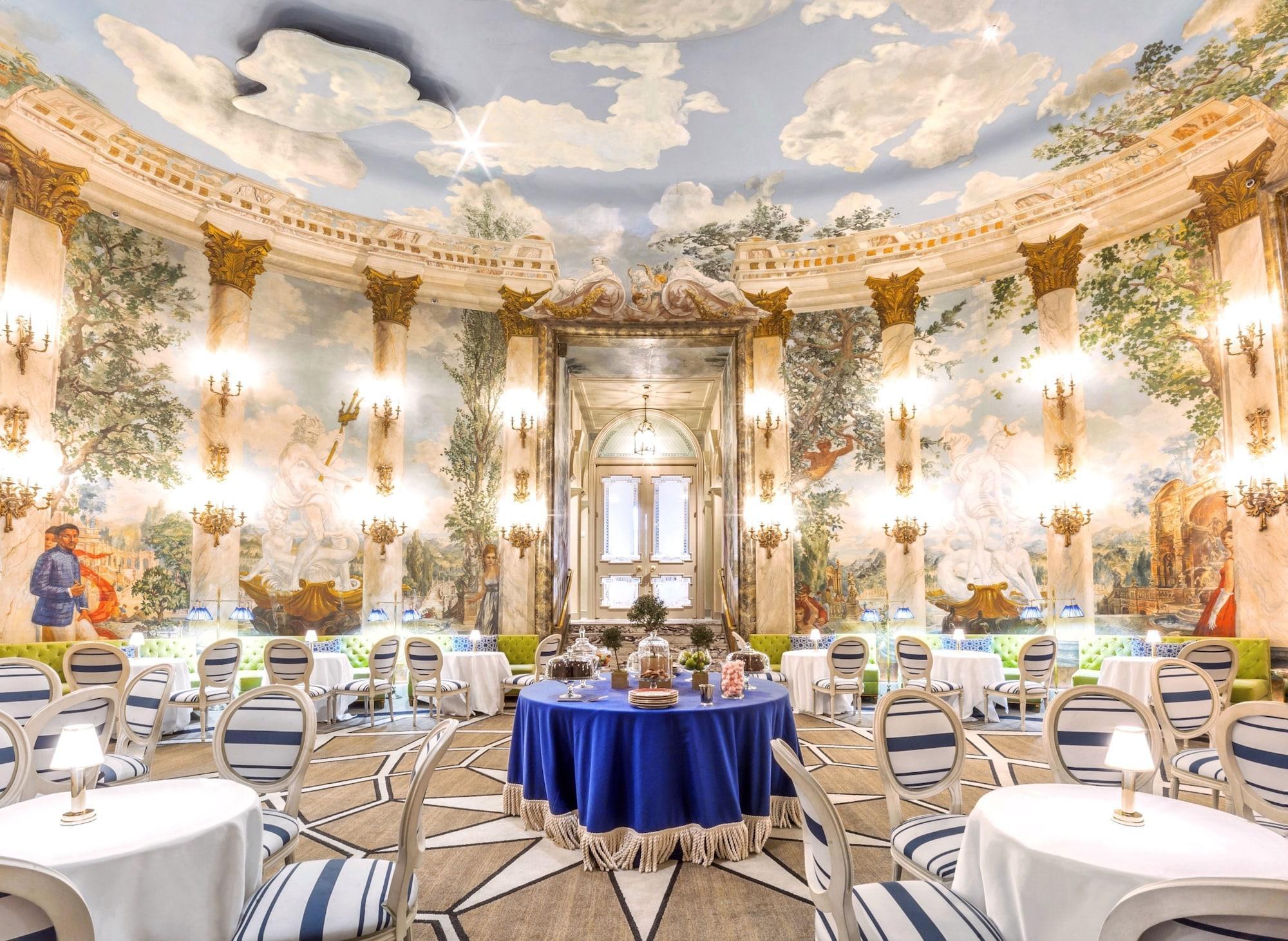 The Pierre, A Taj Hotel, New York Dış mekan fotoğraf The interior of the restaurant