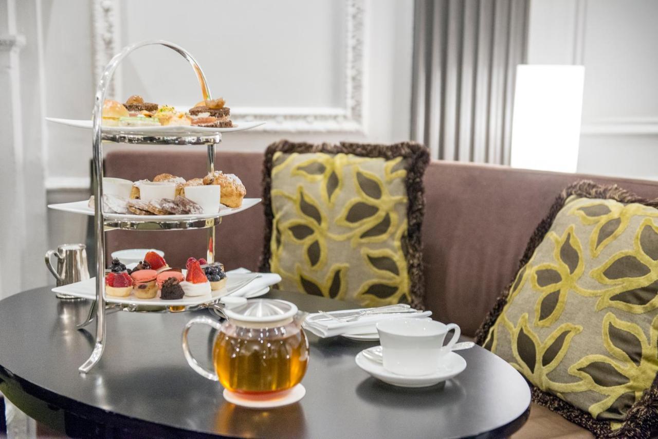 The Pierre, A Taj Hotel, New York Dış mekan fotoğraf Afternoon tea at the InterContinental London Park Lane